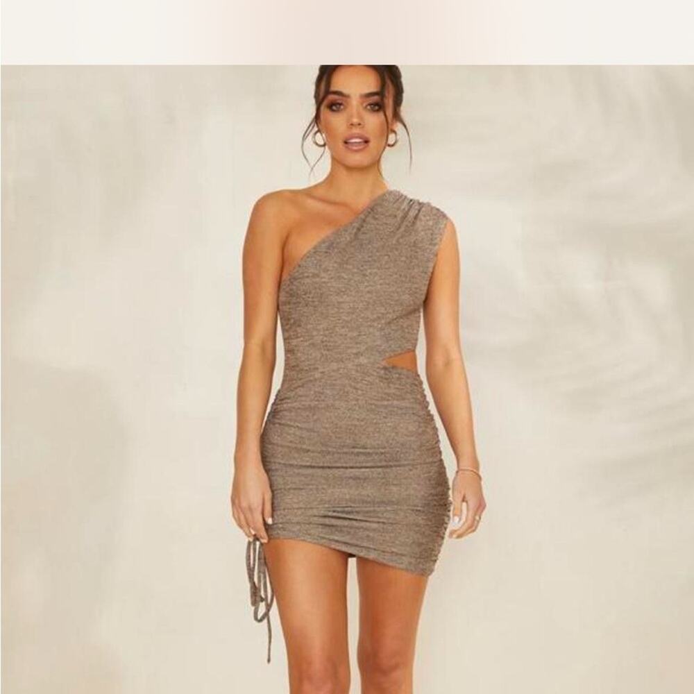 NEW Noughts and Kisses bronze metallic one shoulder rouched dress with open side - Picture 7 of 9